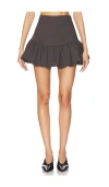 Line & Dot Devin Bubble Mini Skirt In 木炭色