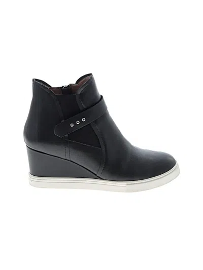 Pre-owned Linea Paolo Ankle Boots In Black
