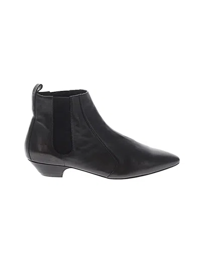 Pre-owned Linea Paolo Ankle Boots In Black