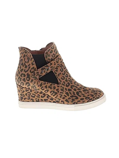 Pre-owned Linea Paolo Ankle Boots In Brown