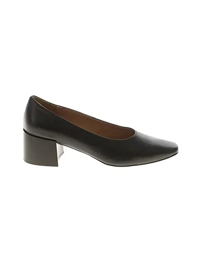 Pre-owned Linea Paolo Flats In Black
