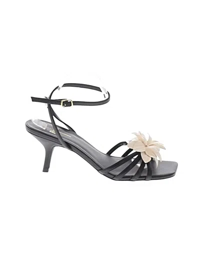 Pre-owned Linea Paolo Sandals In Black