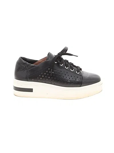 Pre-owned Linea Paolo Sneakers In Black