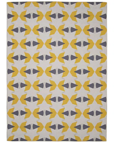 Linon Outdoor Washable Hialeah Rug In White