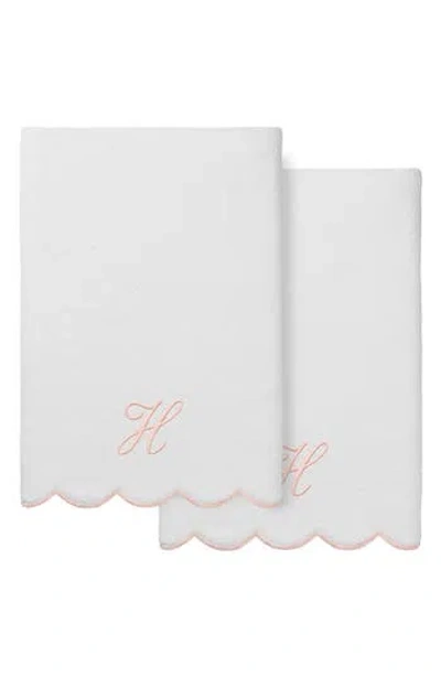 Linum Home Textiles Adornia Scallop Set Of 2 Initial Bath Towels In White/ Pink H