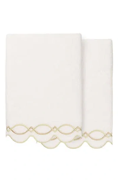 Linum Home Textiles Diamond Chain Scalloped 2-piece Bath Towel Set In White/ Beige