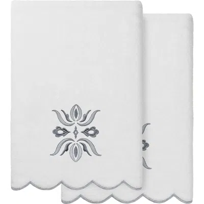 Linum Home Textiles Flower Crest Scalloped 2-piece Bath Towel Set In White