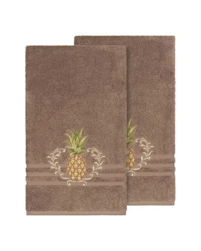 Linum Home Textiles Welcome Turkish Cotton 2pc Embellished Bath Towel Set In Burgundy