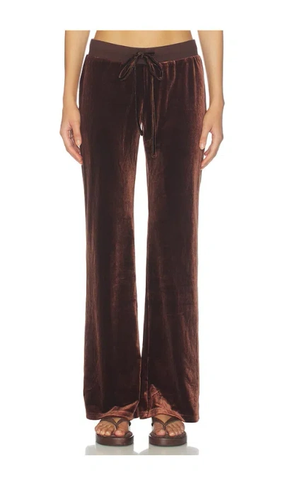 Lioness Alba Track Pant In Chocolate