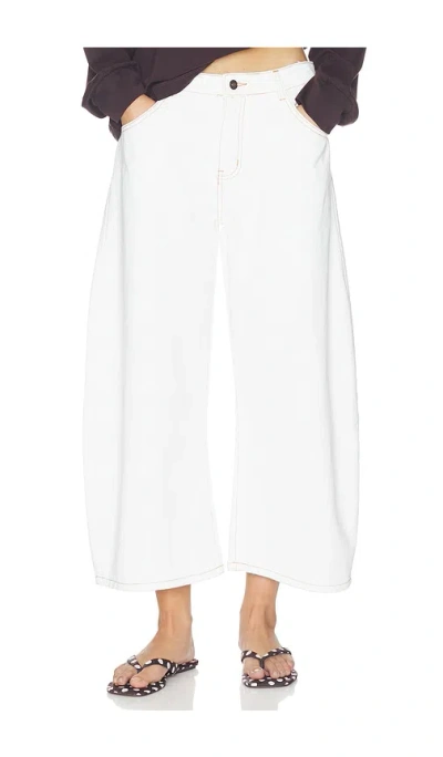 Lioness Horseshoe Cropped Jeans In White