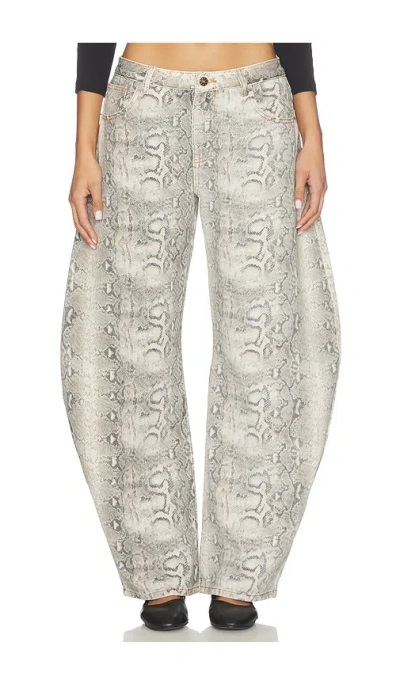 Lioness Horseshoe Jeans In Neutral