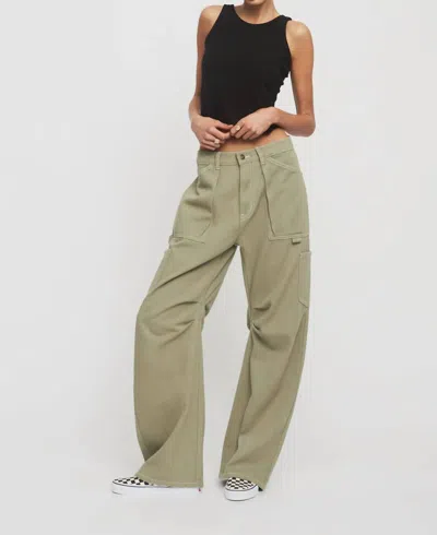 Lioness Miami Vice Pant In Light Khaki In Green