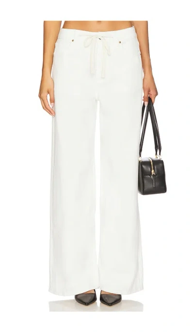 Lioness Muse Jean In White