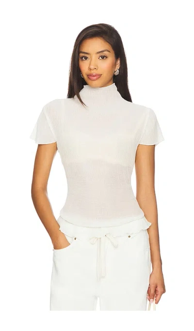 Lioness Sweetness Tee In White