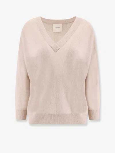 Lisa Yang Kenny In Beige