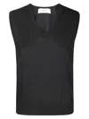 Lisa Yang Knitted Cashmere V-neck Vest In Black