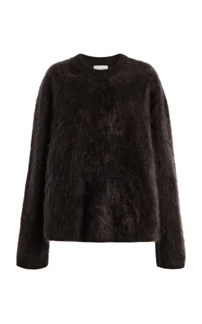 Lisa Yang Moda Operandi In Brown