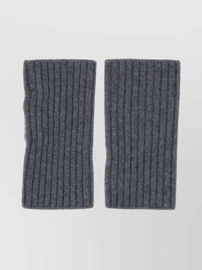 Lisa Yang Ribbed Knit Armwarmers For Hyde In Gray