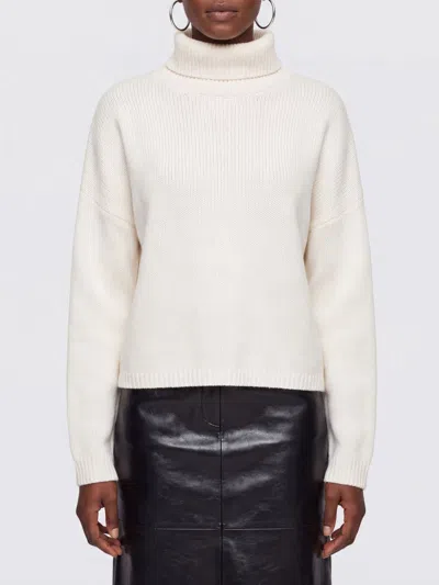 Lisa Yang Sweater Woman In White