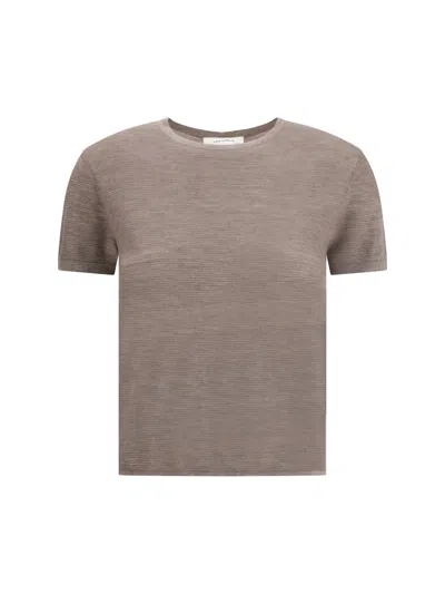 LISA YANG LISA YANG T-SHIRTS