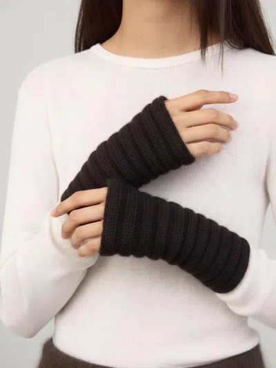 Lisa Yang Women's Zarie Arm Warmers In Black