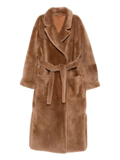 Liska Mantel Aus Shearling Mit Gürtel In Brown