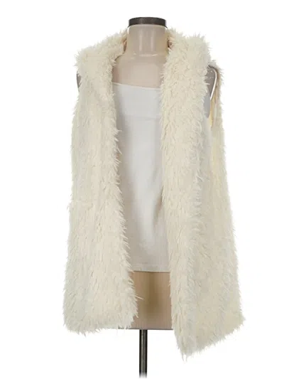 Pre-owned Listicle Faux Fur Vest In White