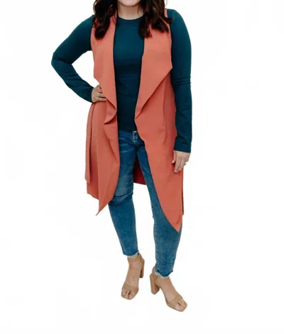 Listicle Mel Open Vest In Musk Pink In Orange