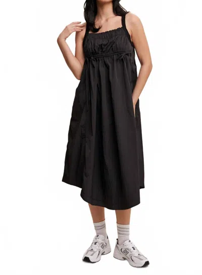 Listicle Parachute Drawstring Midi Dress In Black
