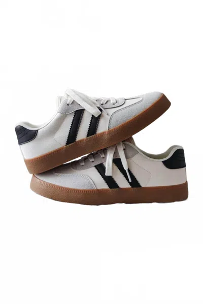 Little Daisy Closet Women's Vintage Stripe Lace-up Flat Sneakers In White