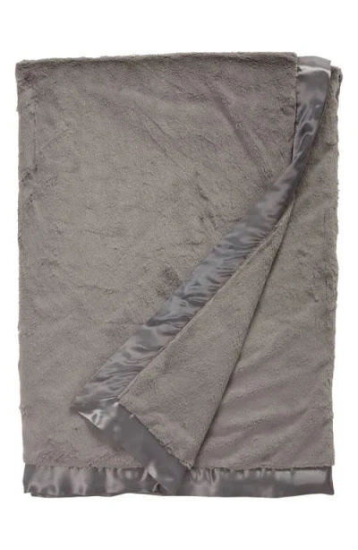 Little Giraffe Giraffe At Home Luxe™ Throw In Charcoal