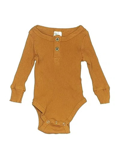 Pre-owned Little One Shop Babies' Long Sleeve Onesie In Gold