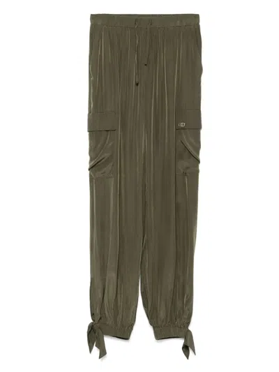 Liu •jo Logo-plaque Cargo Trousers In Green