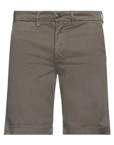 Liu •jo Man Man Shorts & Bermuda Shorts Military Green Size 30 Cotton, Elastane