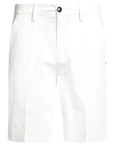 Liu •jo Man Man Shorts & Bermuda Shorts White Size 26 Cotton, Elastane