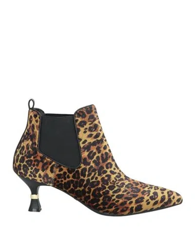 Liu •jo Woman Ankle Boots Camel Size 6 Textile Fibers In Beige