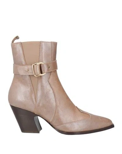 Liu •jo Woman Ankle Boots Light Brown Size 10 Leather In Beige