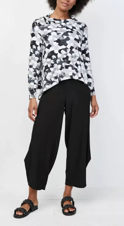 Liv By Habitat Arthouse Knit Tribeca Topper In Cloud In Black