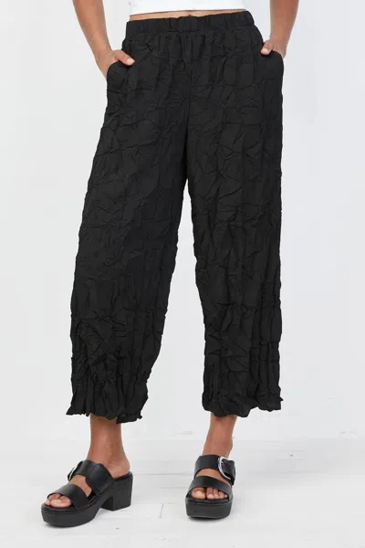 Liv By Habitat Cropped Crinkle Pants In Black