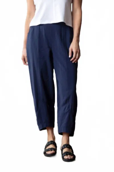 Liv By Habitat Women's Olivia Rayon Crinkle Solid Seamed Lantern Pant In Navy In Blue