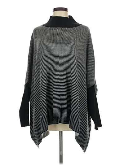 Pre-owned Liv Poncho In Gray