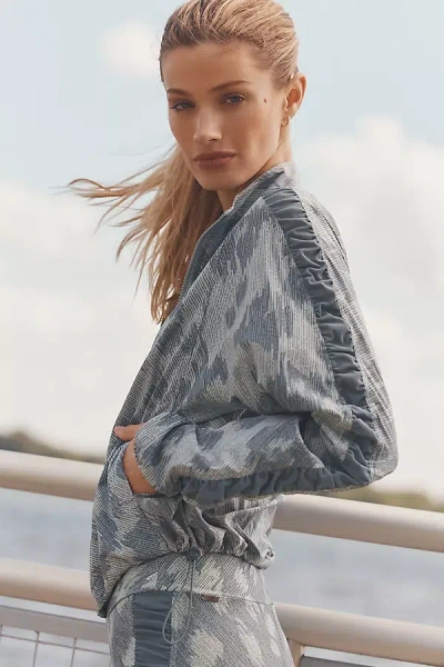 Live Activewear Pulse Dryside Jacket In Blue