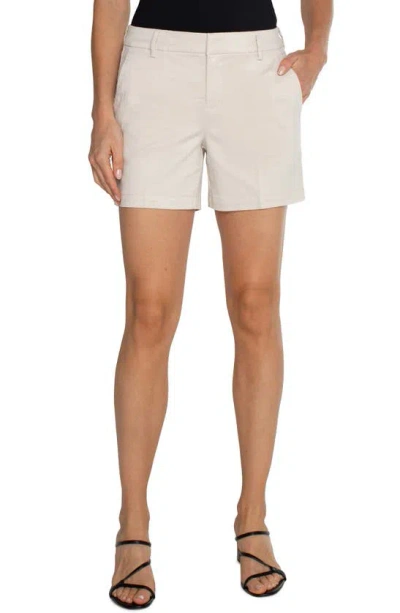 Liverpool Los Angeles Kelsey Stretch Twill Trouser Shorts In Roman Stone