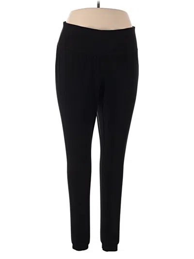 Pre-owned Livi Active Pants In Black