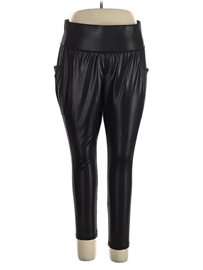 Pre-owned Livi Active Pants In Black