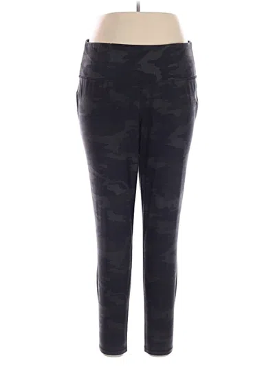 Pre-owned Livi Active Pants In Gray