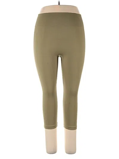 Pre-owned Livi Active Pants In Green