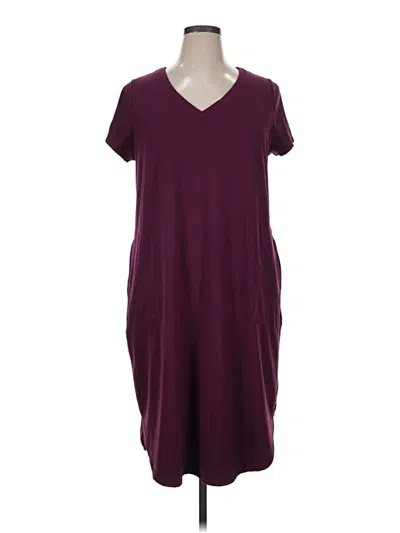 Pre-owned Livi Casual Dress In Burgundy