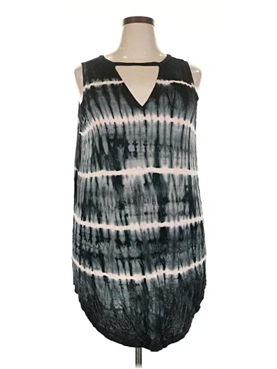 Pre-owned Livi Casual Dress In Gray