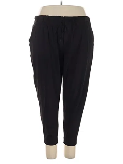 Pre-owned Livi Casual Pants In Black